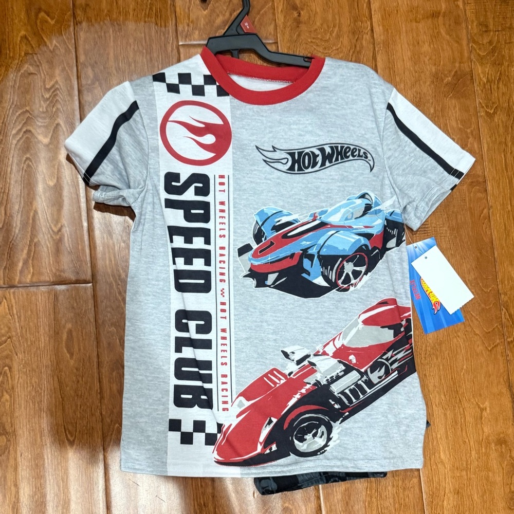 NWT Size Medium Hot Wheels Pajama Set